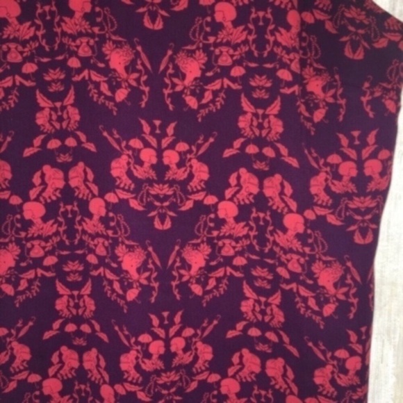 Cabi Red Faces Sleeveless Blouse - Picture 2 of 6